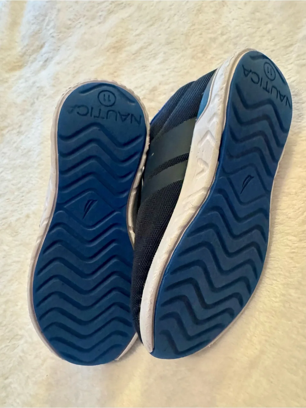 Nautica Kids Black and Blue Hook-and-Loop Sneakers